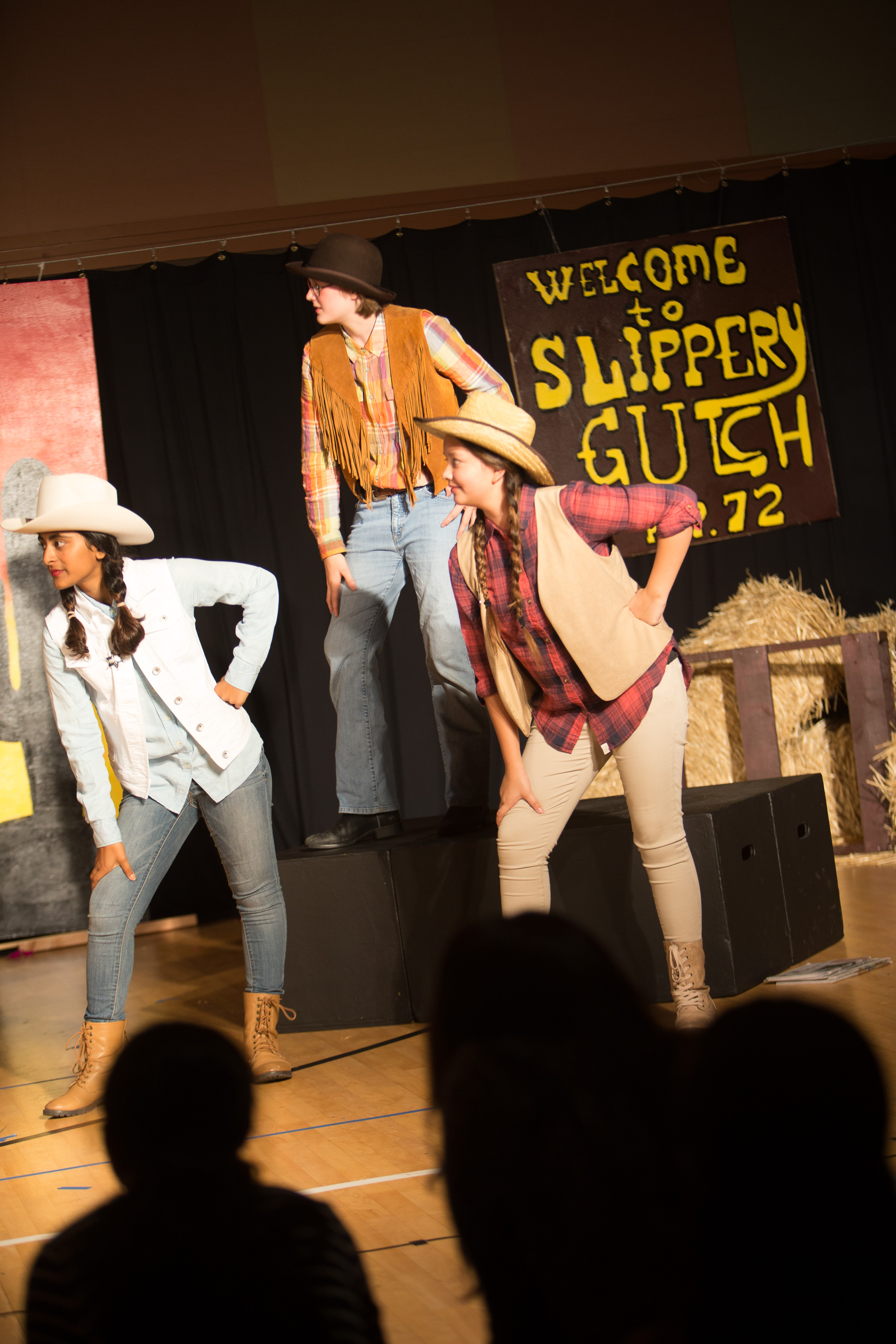 Canon Canon EOS-1D X EF70-200mm f/2.8L IS USM 80 mm 1/60 sec at f / 2.8 ISO 800