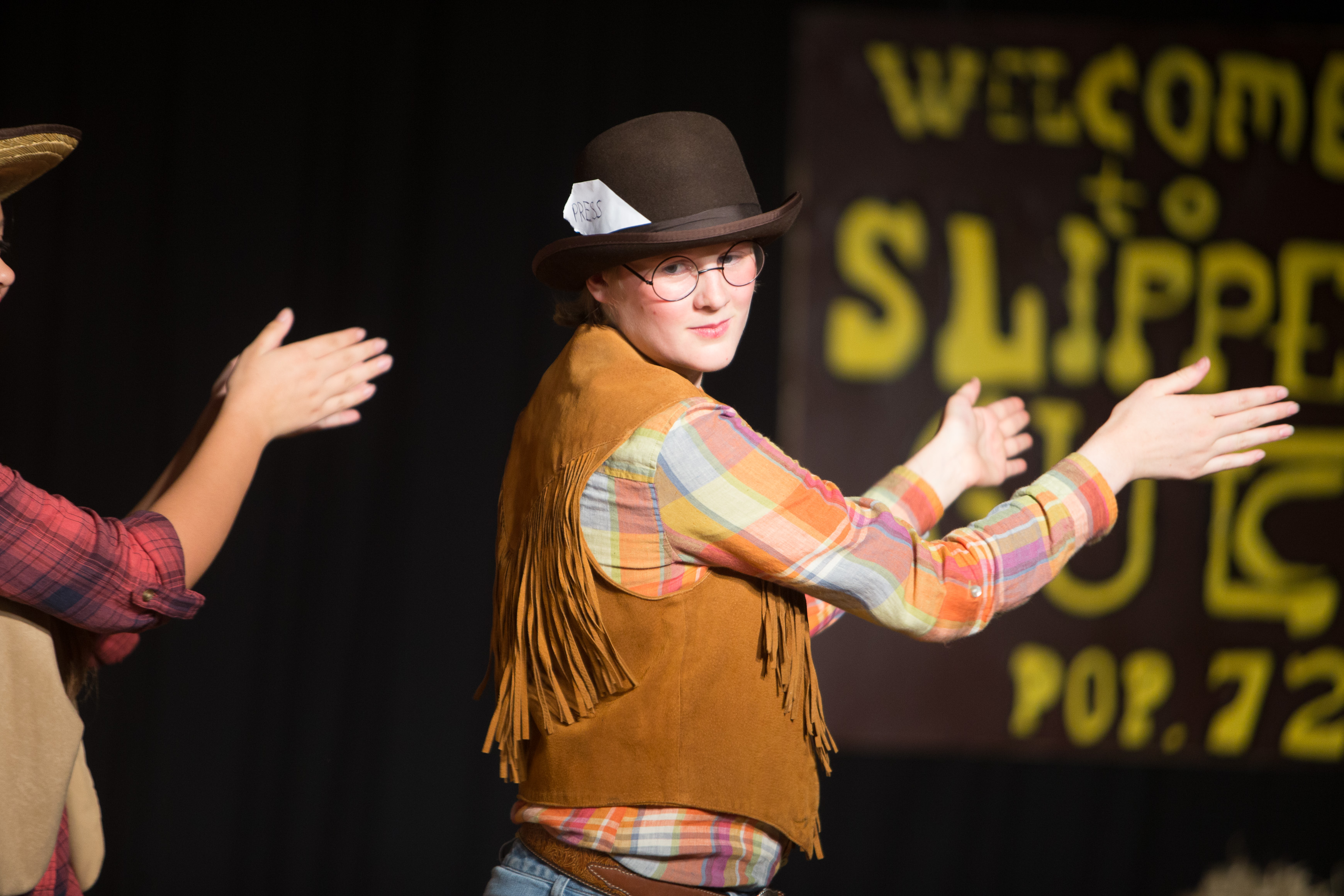 Canon Canon EOS-1D X EF70-200mm f/2.8L IS USM 200 mm 1/160 sec at f / 2.8 ISO 1600