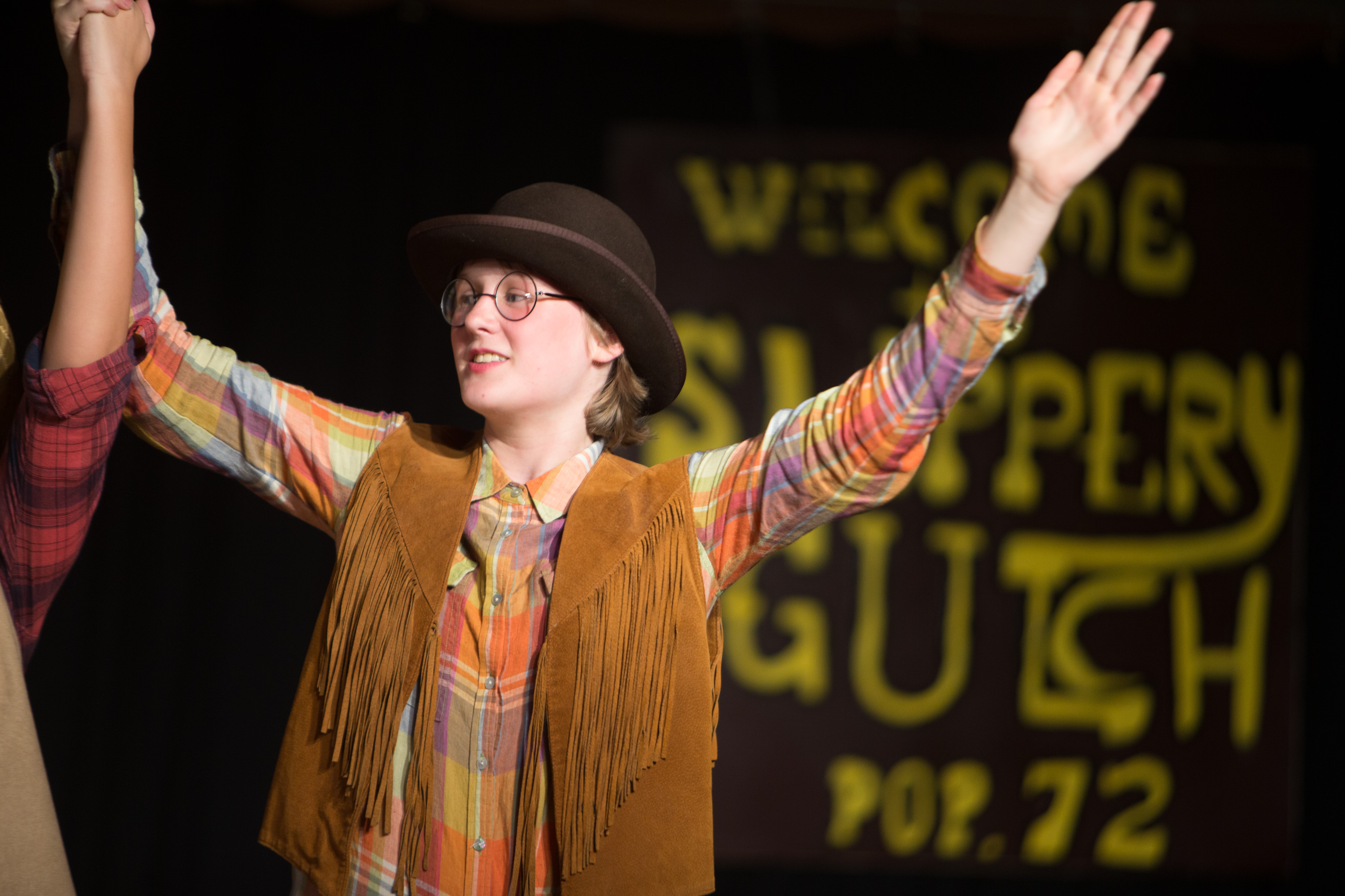 Canon Canon EOS-1D X EF70-200mm f/2.8L IS USM 200 mm 1/160 sec at f / 2.8 ISO 1000