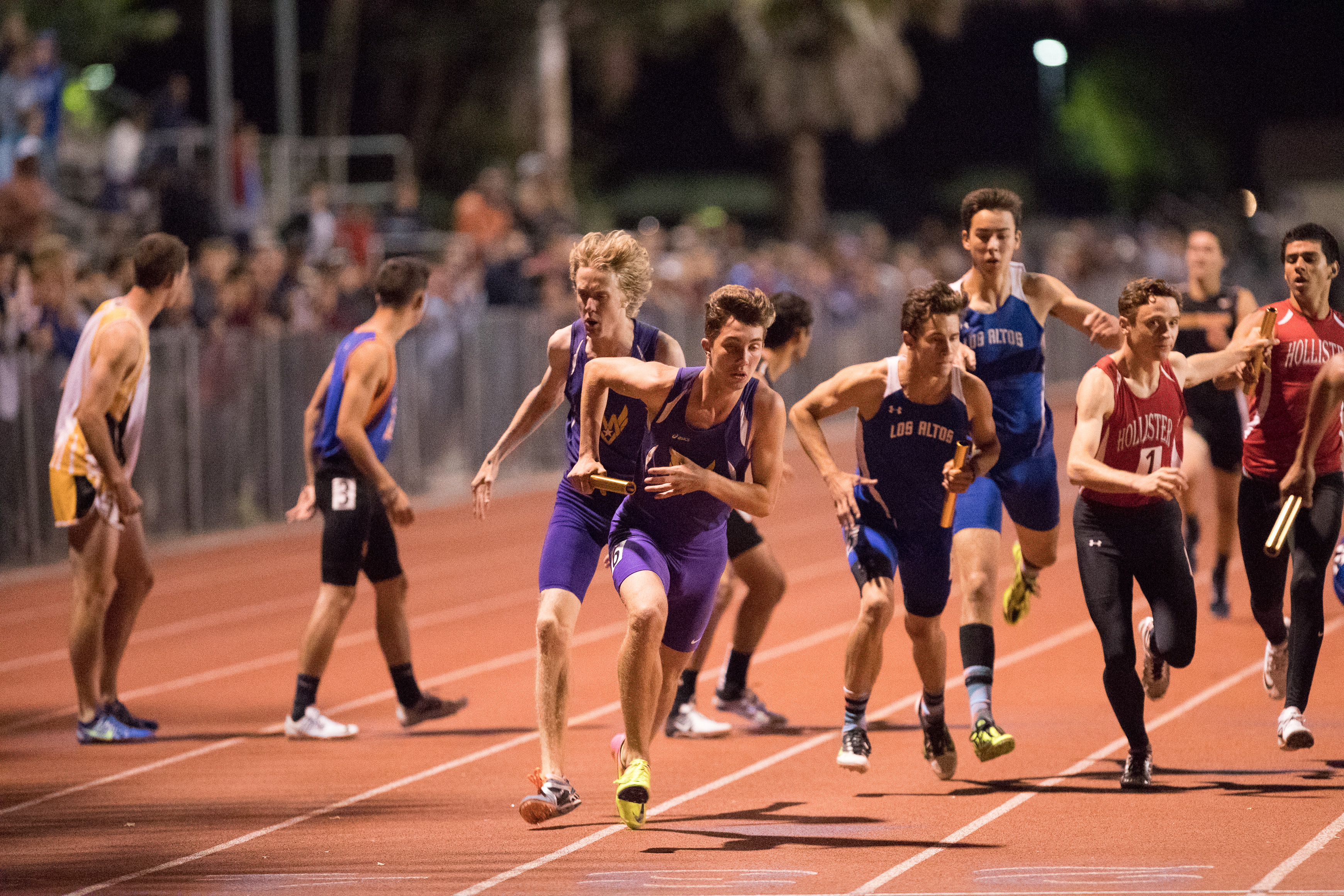 Canon Canon EOS-1D X Mark II EF300mm f/2.8L IS USM 300 mm 1/400 sec at f / 2.8 ISO 25600