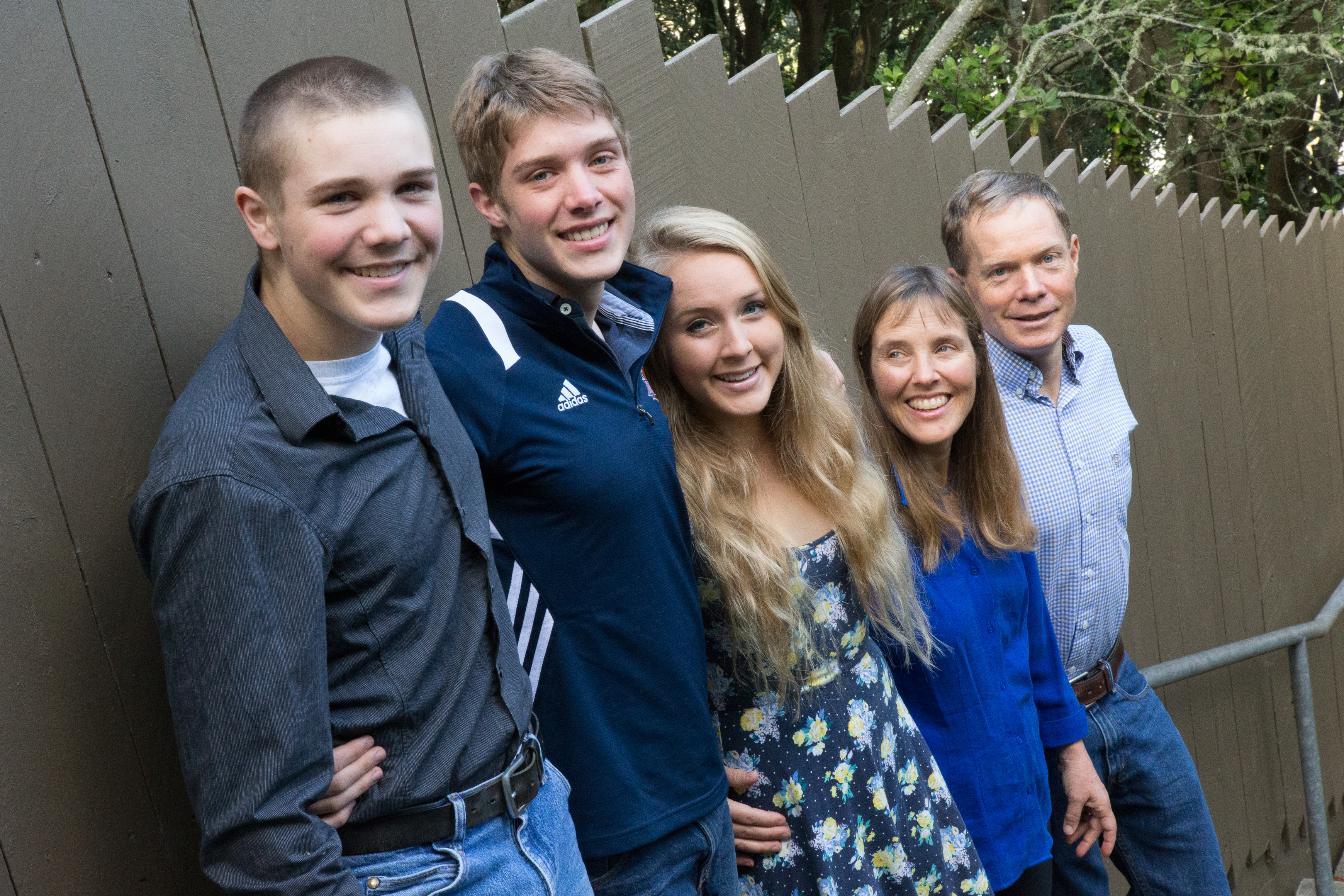 Canon Canon EOS-1D X EF24-70mm f/2.8L USM 64 mm 1/125 sec at f / 20 ISO 10000