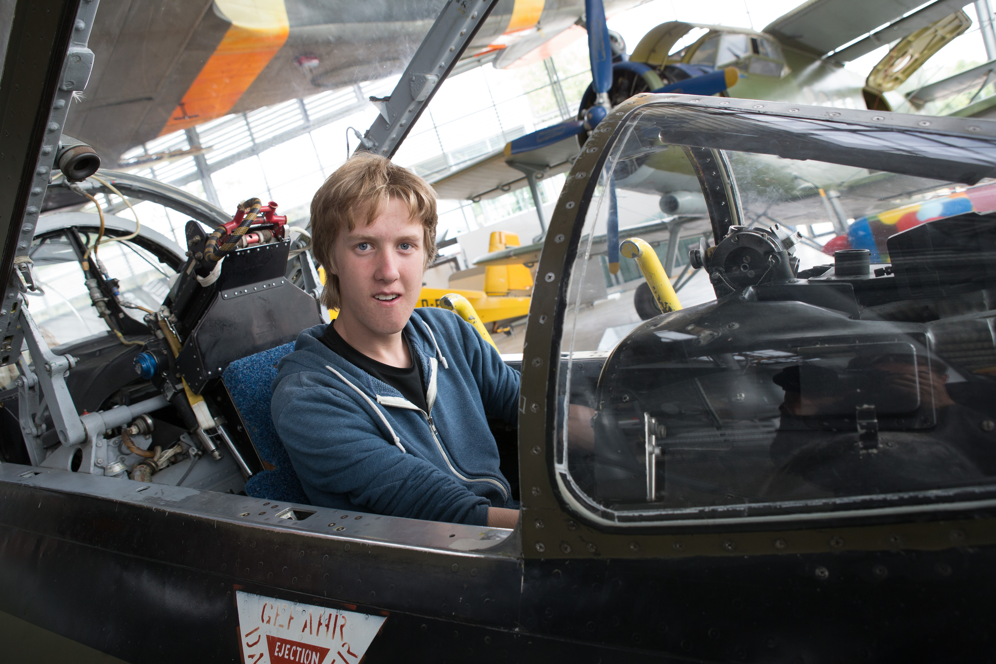 Canon Canon EOS-1D X EF24-70mm f/2.8L USM 24 mm 1/125 sec at f / 5.6 ISO 800