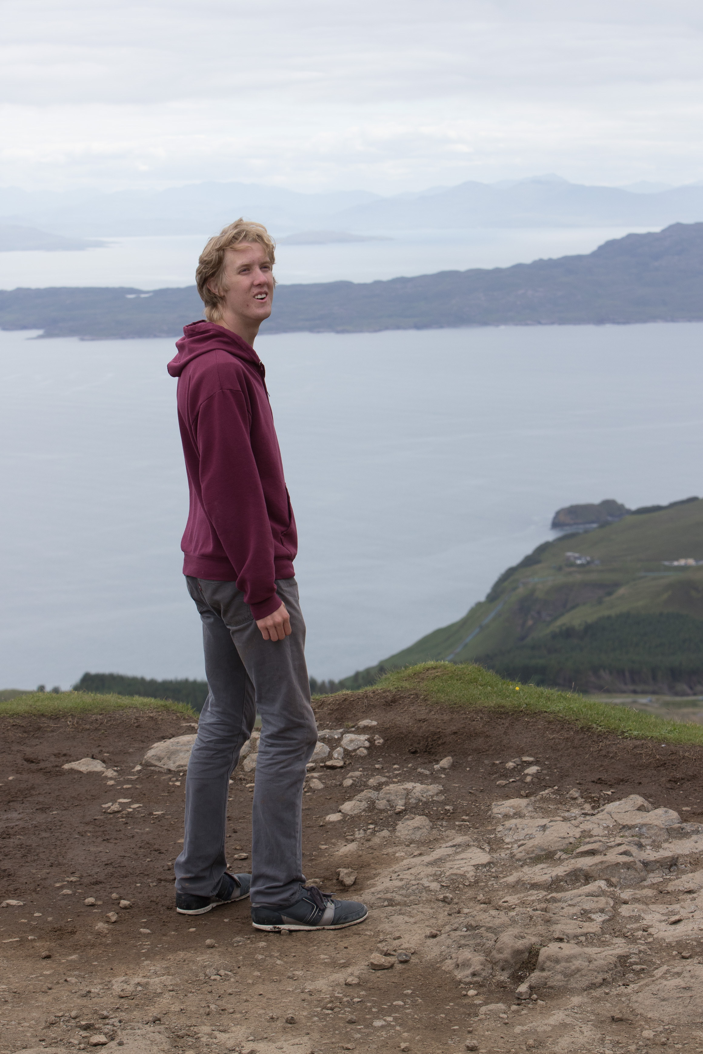 Canon Canon EOS-1D X Mark II EF70-200mm f/2.8L IS USM 80 mm 1/500 sec at f / 8.0 ISO 400