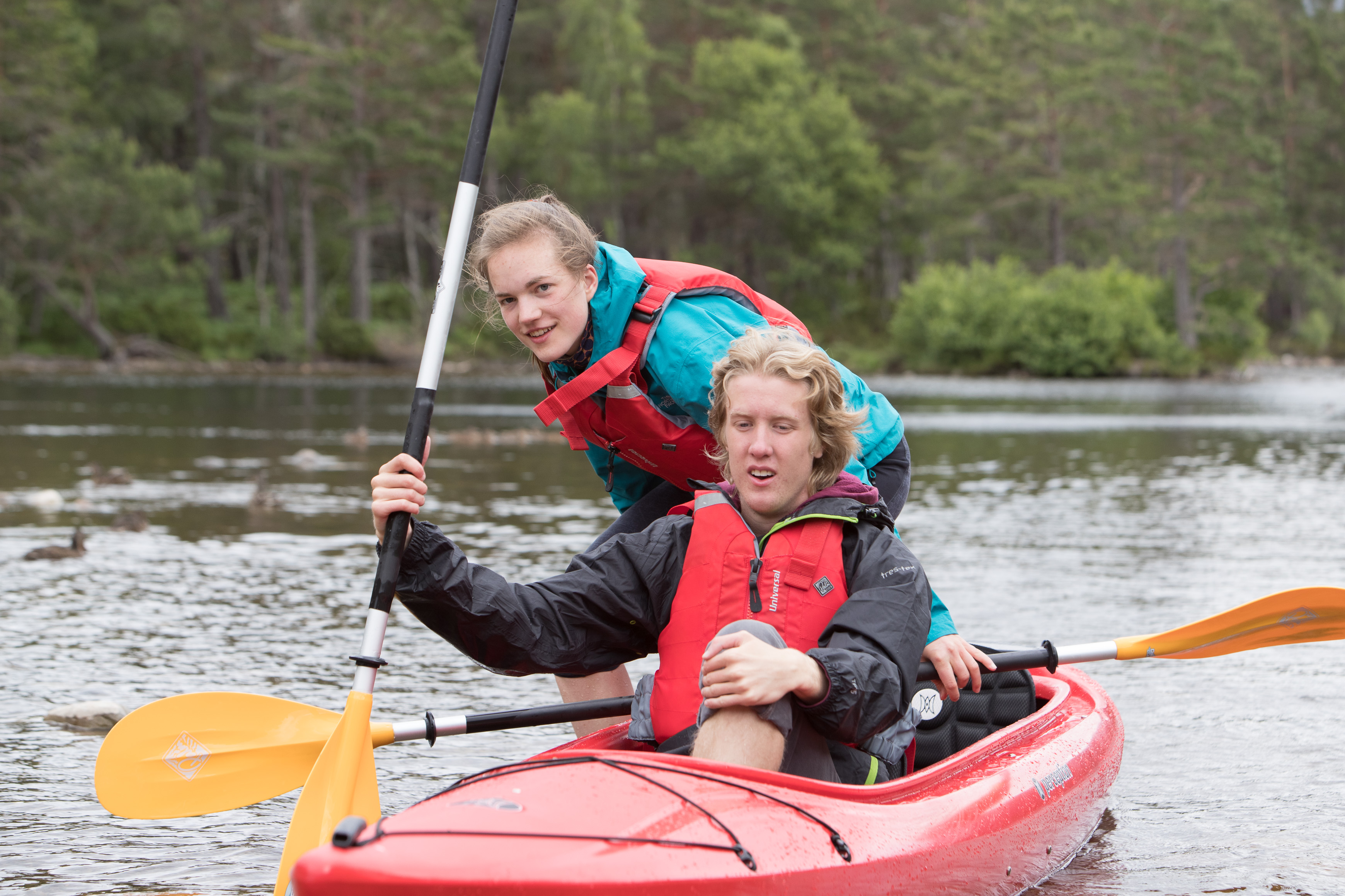 Canon Canon EOS-1D X Mark II EF70-200mm f/2.8L IS USM 110 mm 1/500 sec at f / 5.6 ISO 400