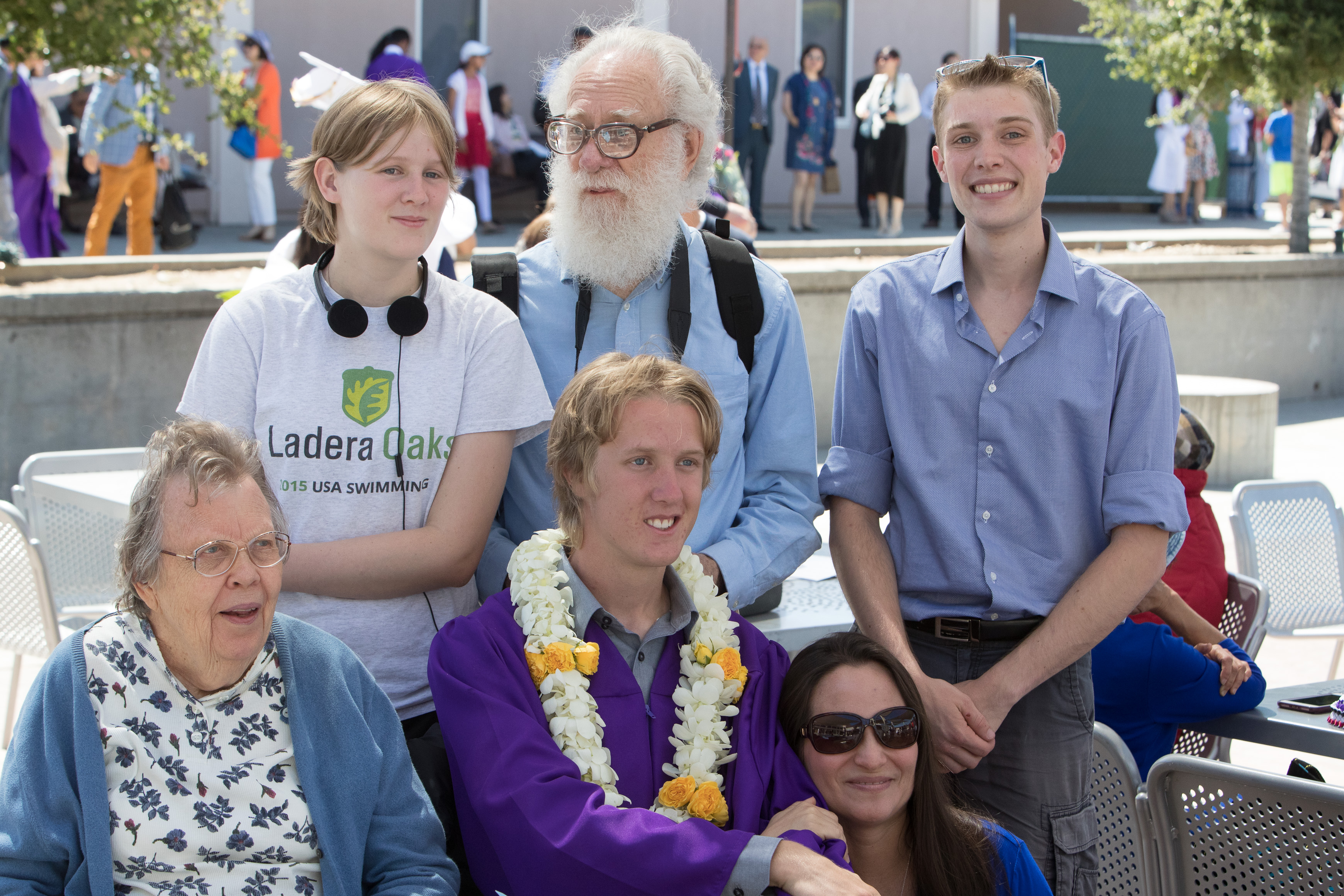 Canon Canon EOS-1D X Mark II EF70-200mm f/2.8L IS USM 75 mm 1/640 sec at f / 8.0 ISO 1250