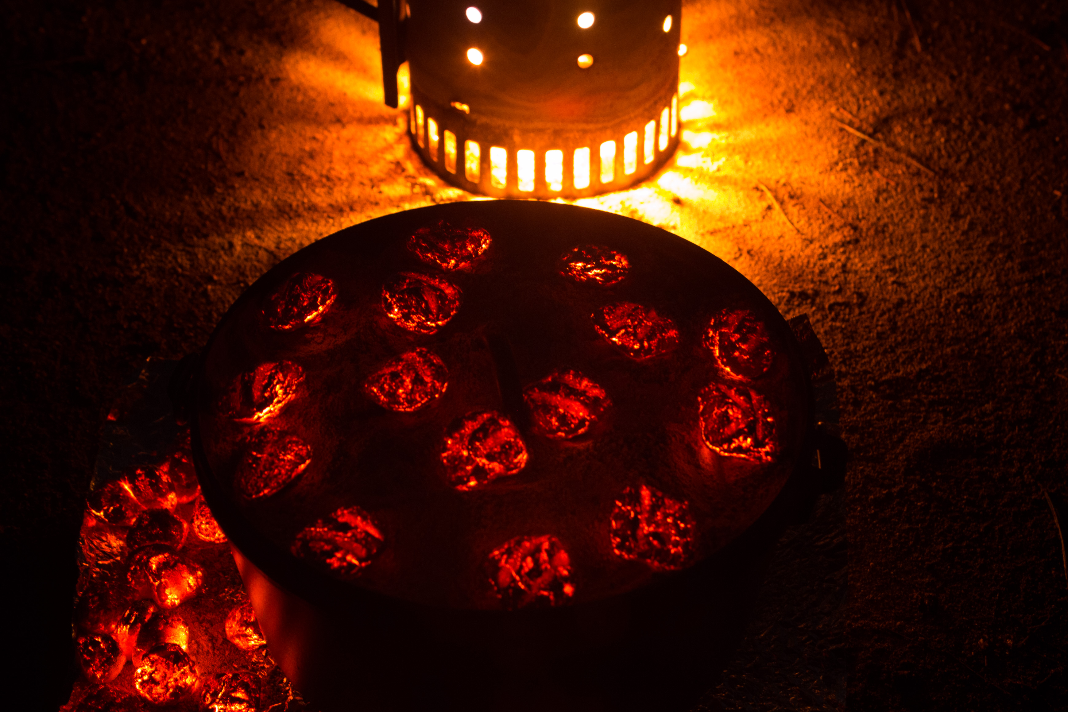 Canon Canon EOS-1D X EF70-200mm f/2.8L IS USM 70 mm 20.0 sec at f / 8.0 ISO 1250